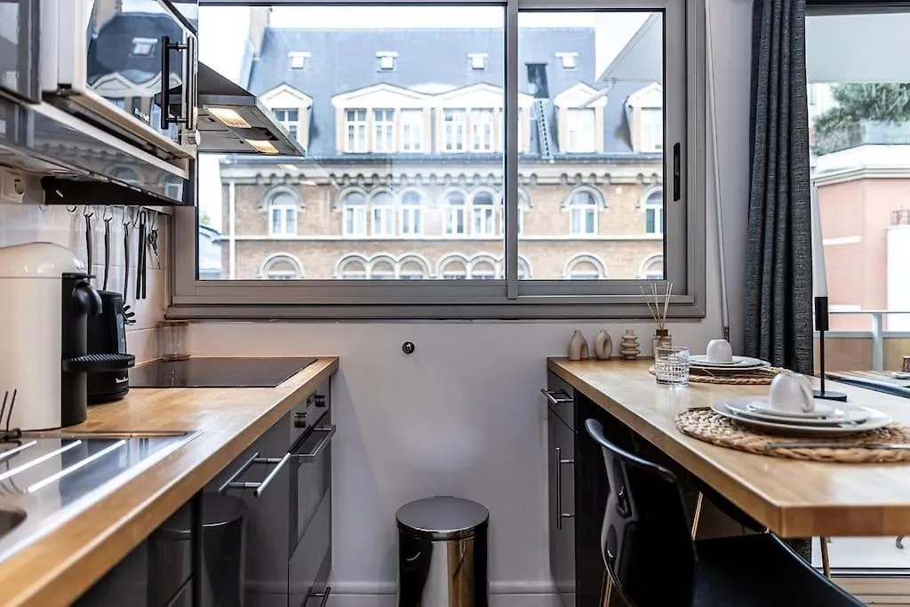 Apartman Central Cosy Studio With Sunny Balcony Párizs