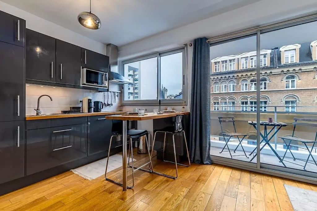 Apartman Central Cosy Studio With Sunny Balcony Párizs Franciaország